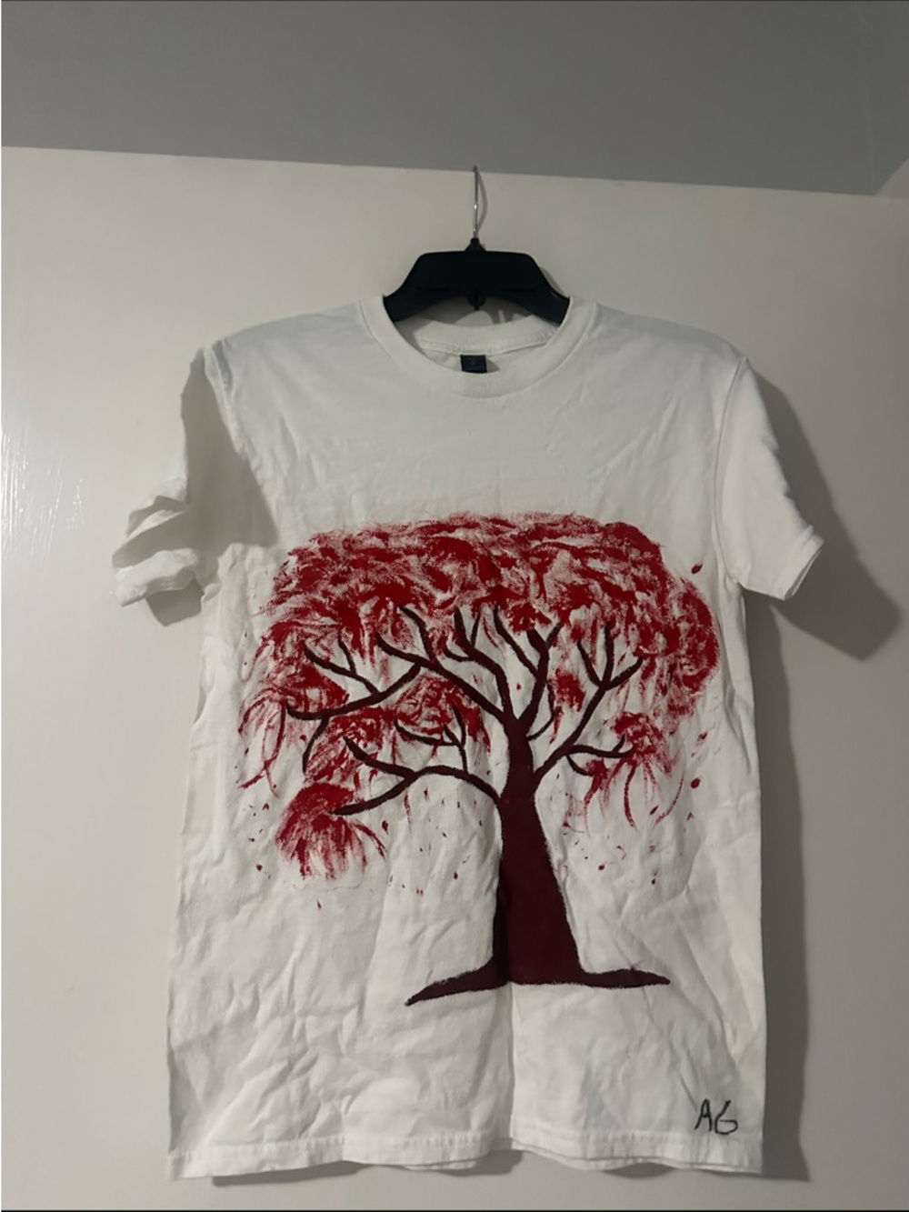 Hand painted designsbywildrose shirt size small